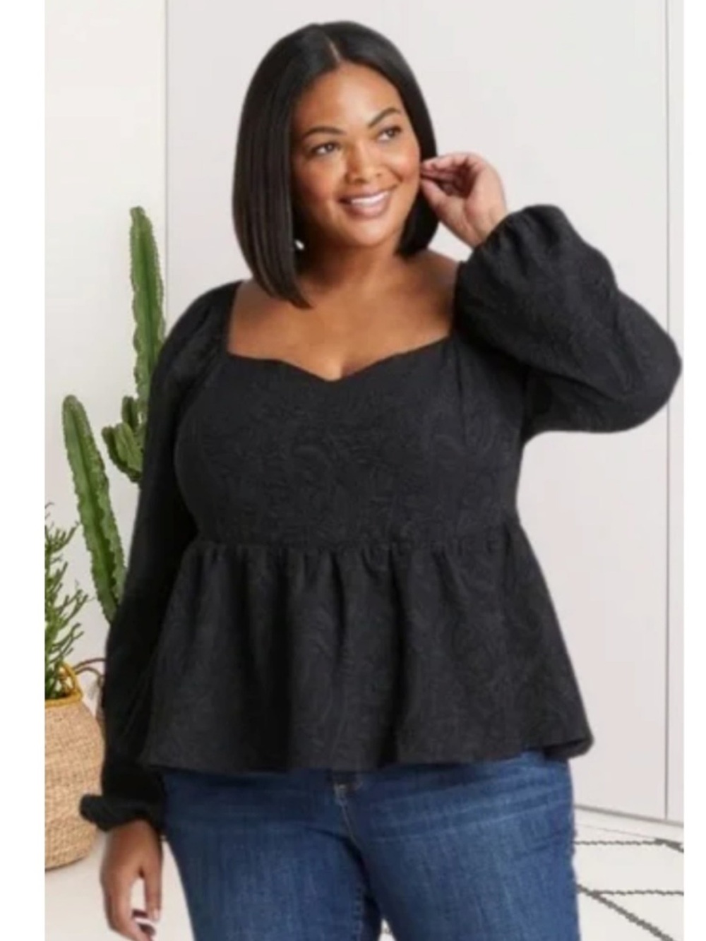 Ava & Viv Black Textured Peplum Long-Sleeve Tunic